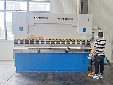 扭軸數(shù)控折彎?rùn)C(jī)1 扭軸數(shù)控折彎?rùn)C(jī)1